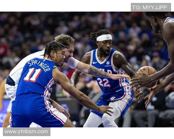 乌布雷与独行侠的激烈对决揭示NBA新赛季的竞争格局与球员表现